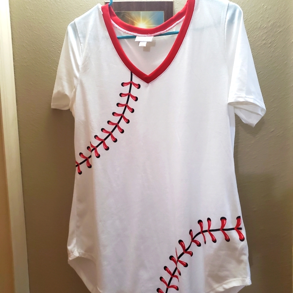 LLR Iris Tee